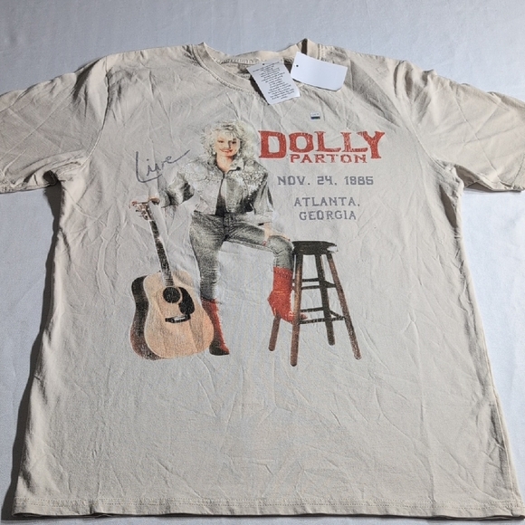 Dolly Parton Graphic Tee - Cream - Picture 1 of 6